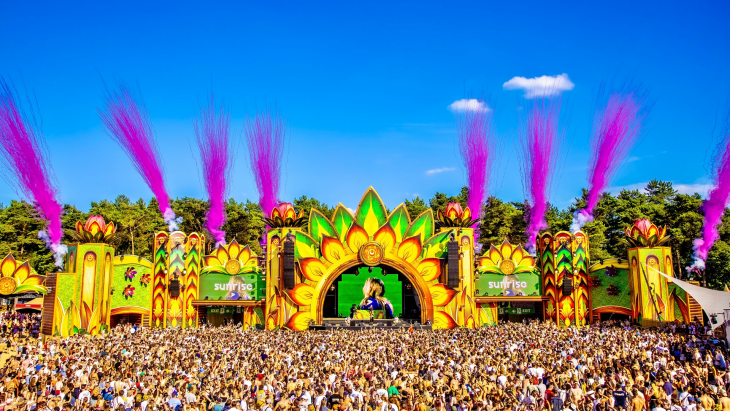 Tickets en extra's nu beschikbaar! Tickets en extra's nu beschikbaar!