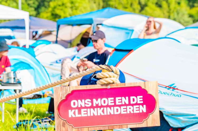 Friends Zone (DINSDAG BESCHIKBAAR)