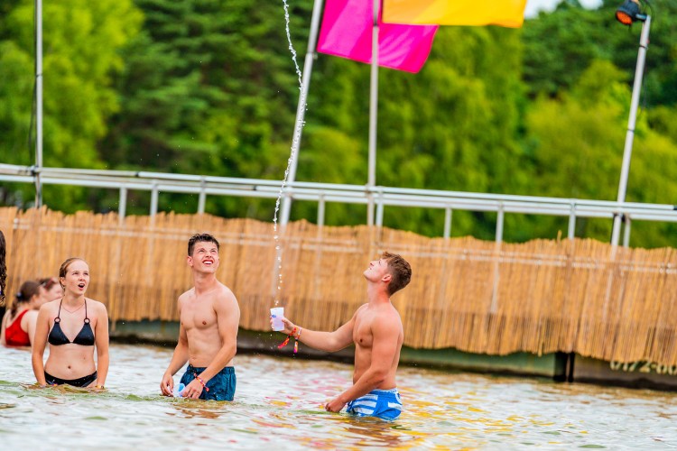 Sunrise Festival 2025 | Vriendengroepen paraat: samen zijn we Sunrise ☀️