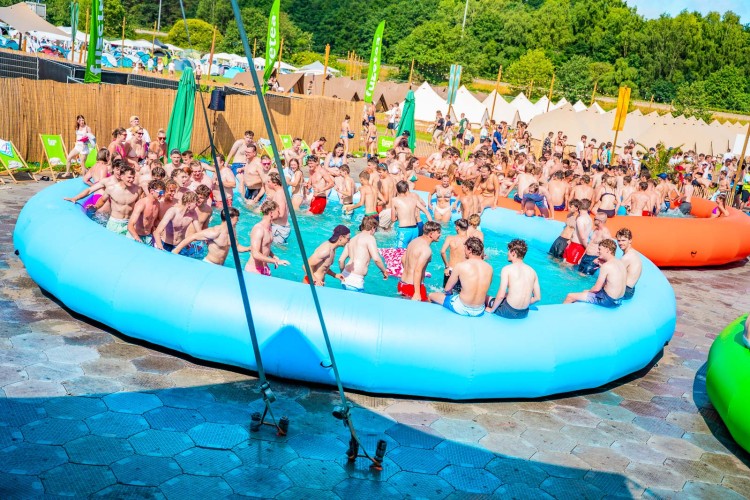 Sunrise Festival 2025 | Vriendengroepen paraat: samen zijn we Sunrise ☀️
