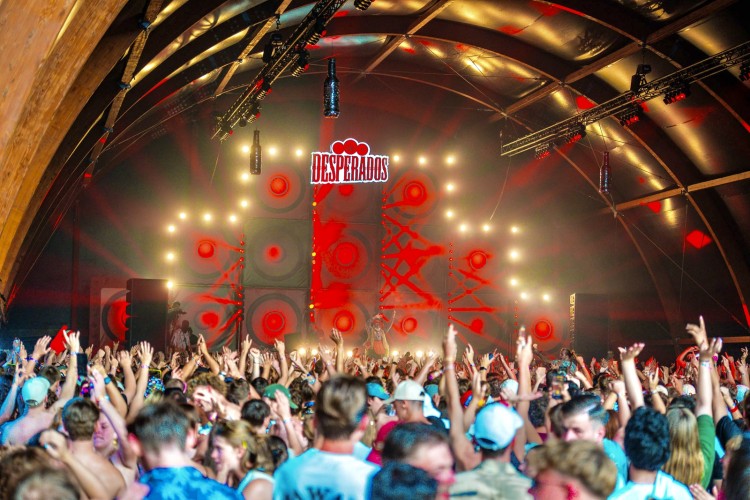 Sunrise Festival 2025 | Vriendengroepen paraat: samen zijn we Sunrise ☀️