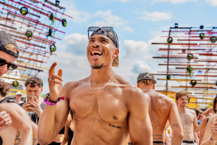 Sunrise Festival 2025 | Vriendengroepen paraat: samen zijn we Sunrise ☀️