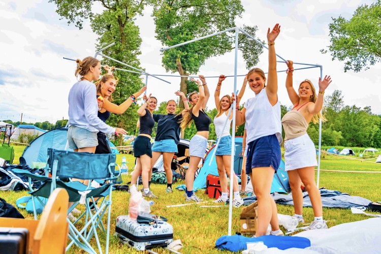 Sunrise Festival 2025 | Sunfields Camping = leven ⛺️