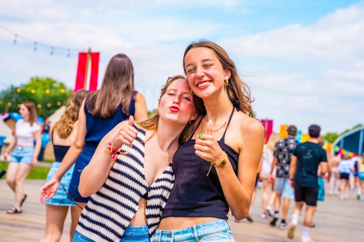 Sunrise Festival 2025 | Zonnestraaltjes op je beeldscherm 😍