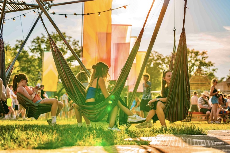 Sunrise Festival 2025 | Zonnestraaltjes op je beeldscherm 😍
