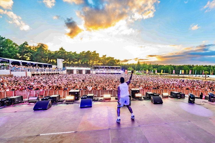 Sunrise Festival 2025 | Zonnestraaltjes op je beeldscherm 😍