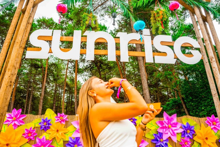 Sunrise Festival 2025 | Een overdosis Sunrise ⛱️