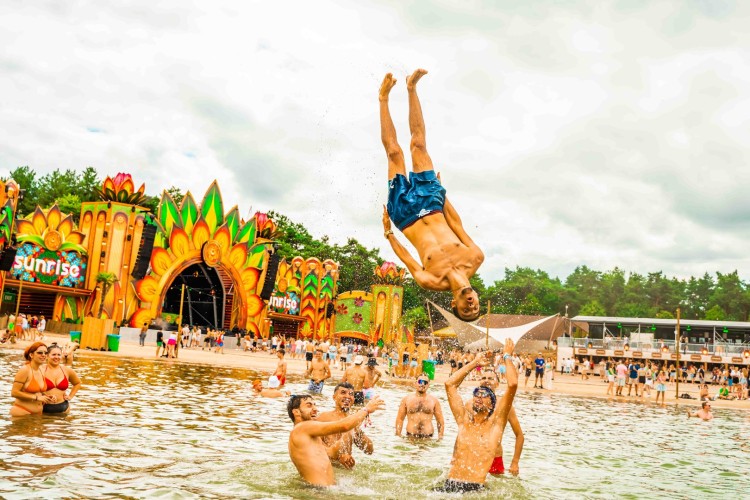 Sunrise Festival 2025 | Een overdosis Sunrise ⛱️