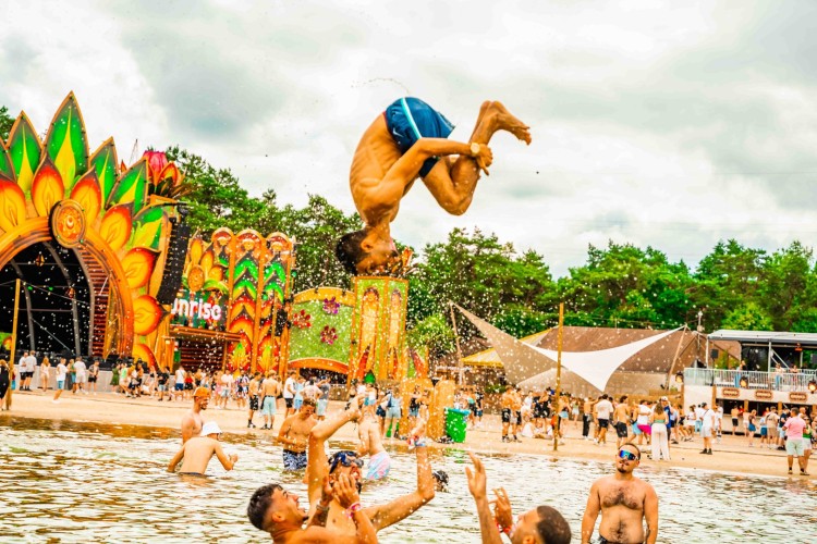 Sunrise Festival 2025 | Een overdosis Sunrise ⛱️
