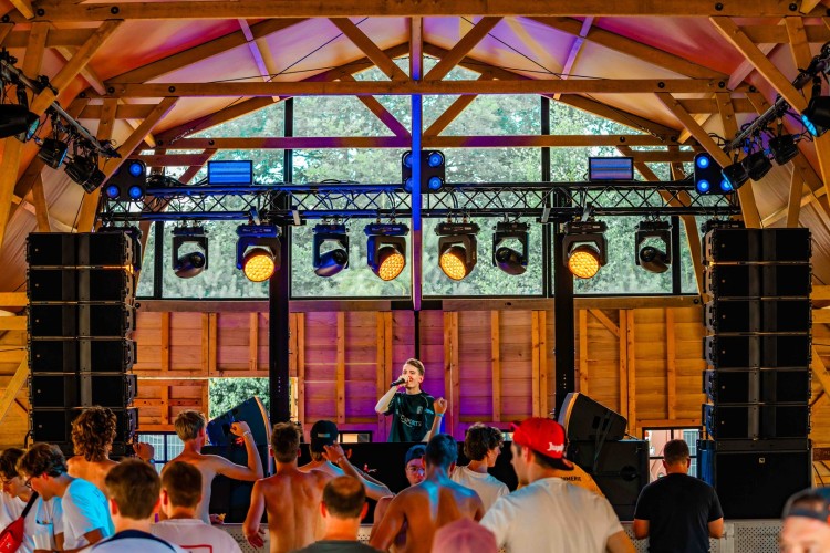 Sunrise Festival 2025 | Volle bak zon, vibes en de beste outfits 👌🏻