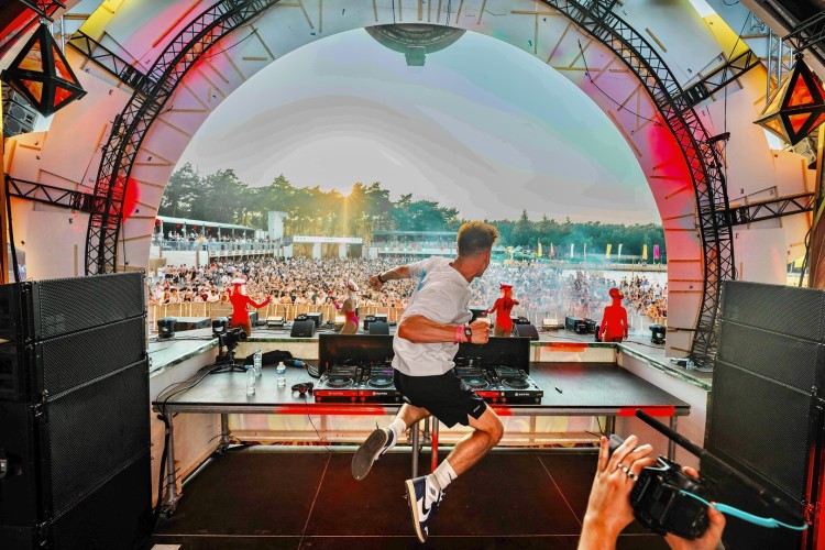 Sunrise Festival 2025 | Volle bak zon, vibes en de beste outfits 👌🏻