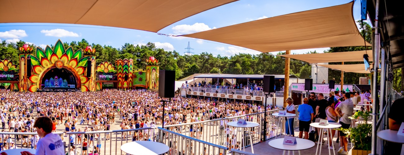 Sunrise Festival 2025 | Jullie enthousiasme is sky-high 🤯