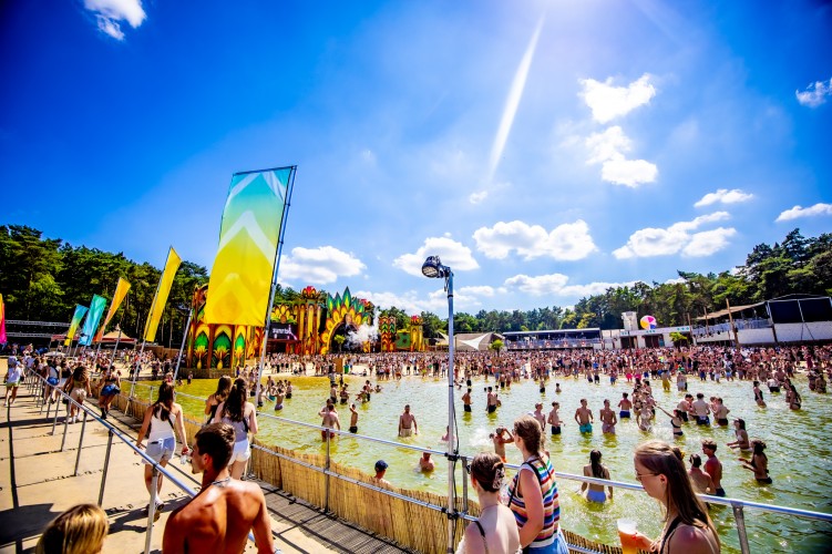 Sunrise Festival 2025 | Jullie enthousiasme is sky-high 🤯