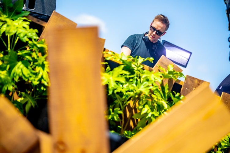Sunrise Festival 2025 | Jullie enthousiasme is sky-high 🤯