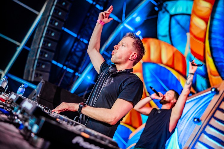 Sunrise Festival 2025 | Jullie enthousiasme is sky-high 🤯