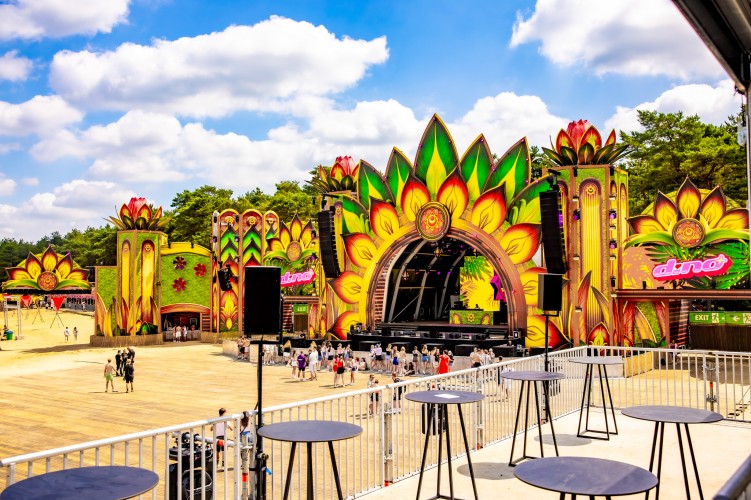 Sunrise Festival 2025 | Jullie enthousiasme is sky-high 🤯