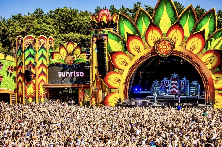 Sunrise Festival 2025 | Jullie enthousiasme is sky-high 🤯