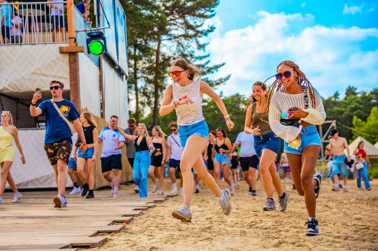 Sunrise Festival 2025 | Kunnen we de tijd stop zetten op dit moment alsjeblieft? 😍