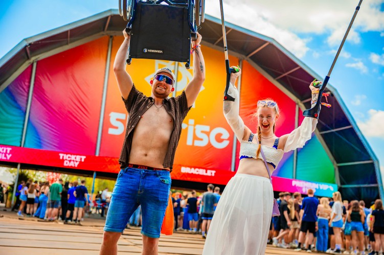 Sunrise Festival 2025 | Kunnen we de tijd stop zetten op dit moment alsjeblieft? 😍