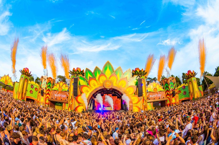 Sunrise Festival 2025 | Kunnen we de tijd stop zetten op dit moment alsjeblieft? 😍