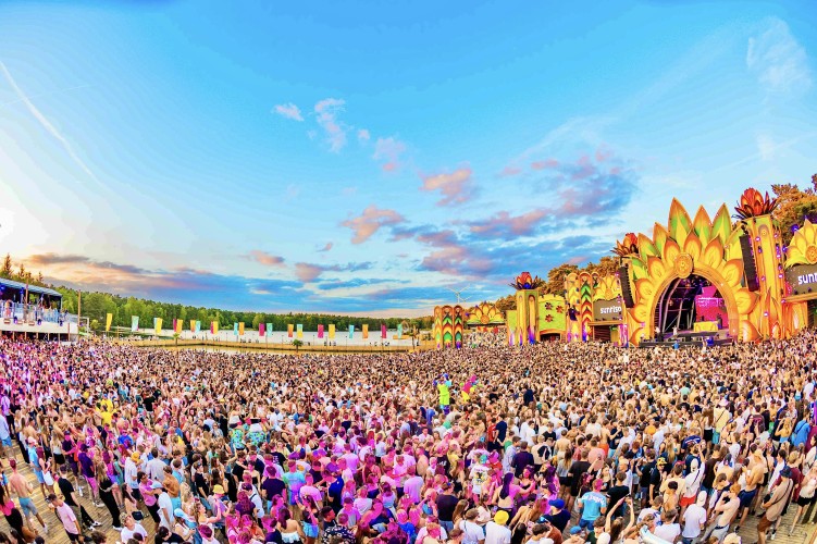 Sunrise Festival 2025 | Kunnen we de tijd stop zetten op dit moment alsjeblieft? 😍