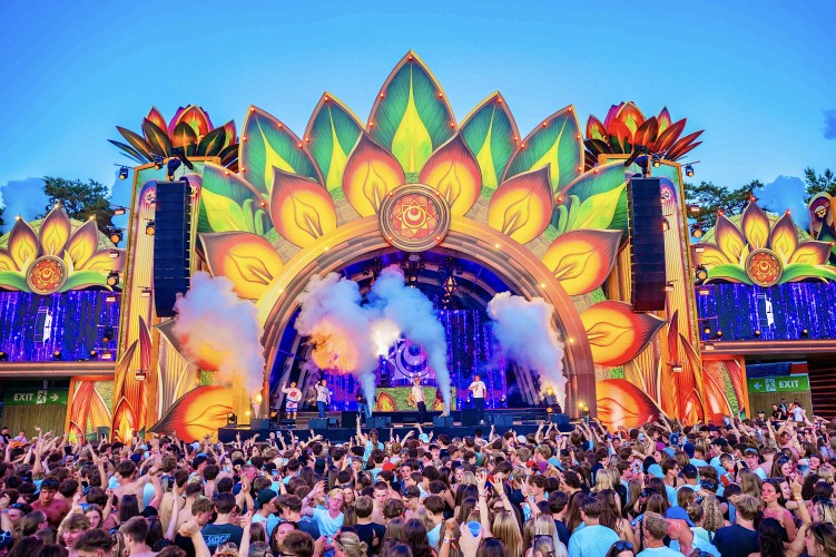 Sunrise Festival 2025 | Kunnen we de tijd stop zetten op dit moment alsjeblieft? 😍