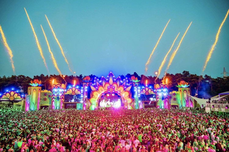 Sunrise Festival 2025 | Kunnen we de tijd stop zetten op dit moment alsjeblieft? 😍