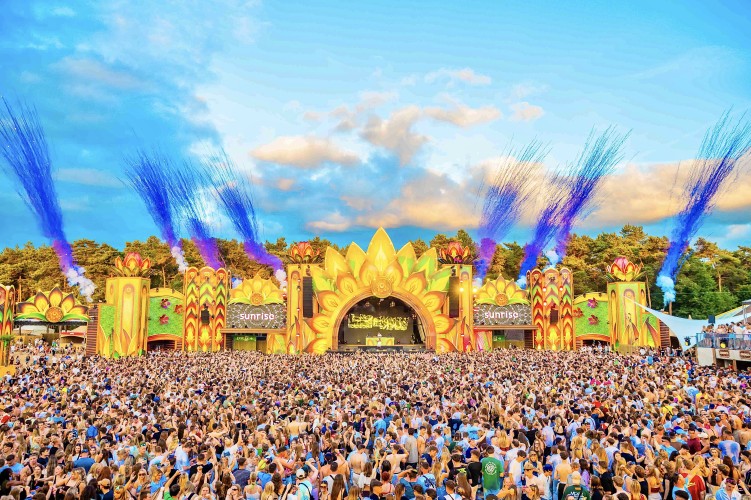 Sunrise Festival 2025 | Kunnen we de tijd stop zetten op dit moment alsjeblieft? 😍