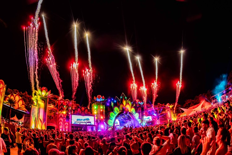 Sunrise Festival 2025 | Zon, muziek en gelukkige gezichten 🥰