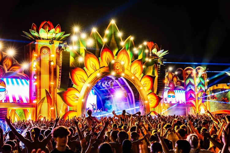 Sunrise Festival 2025 | Zon, muziek en gelukkige gezichten 🥰