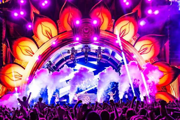 Sunrise Festival 2025 | Zon, muziek en gelukkige gezichten 🥰