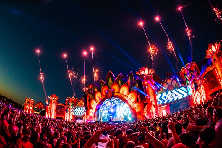 Sunrise Festival 2025 | Zon, muziek en gelukkige gezichten 🥰