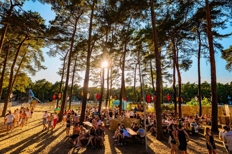 Sunrise Festival 2025 | Zon, muziek en gelukkige gezichten 🥰