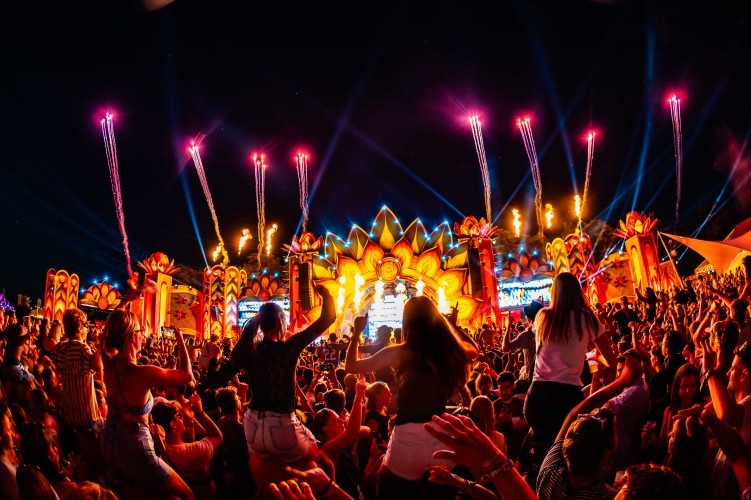 Sunrise Festival 2025 | Zon, muziek en gelukkige gezichten 🥰