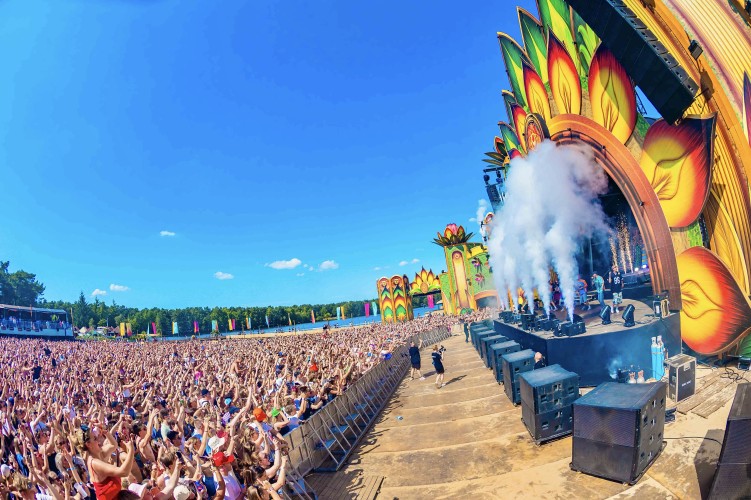 Sunrise Festival 2025 | Zon, muziek en gelukkige gezichten 🥰