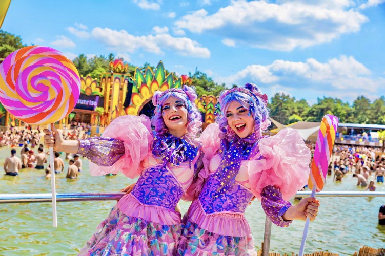 Sunrise Festival 2025 | Zon, muziek en gelukkige gezichten 🥰