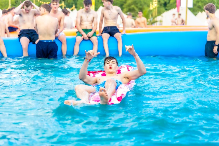 Sunrise Festival 2025 | Knappe koppen, niet te stoppen 🤩
