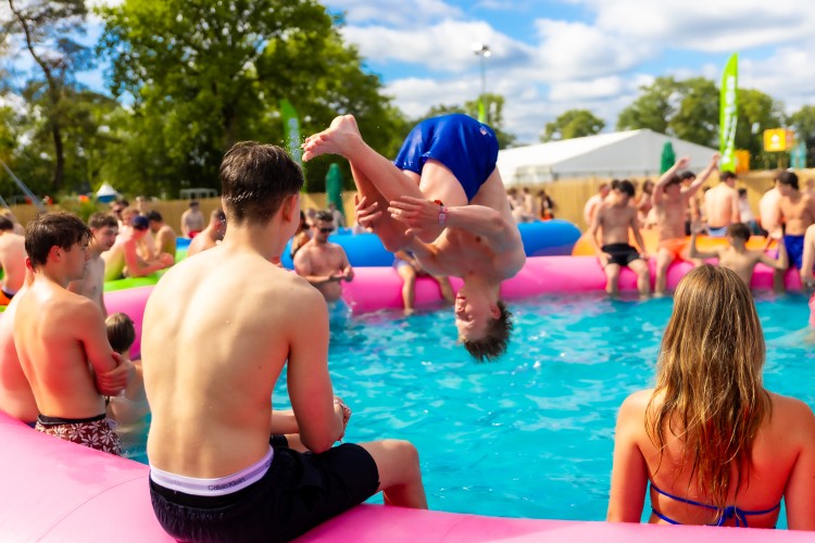 Sunrise Festival 2025 | Knappe koppen, niet te stoppen 🤩