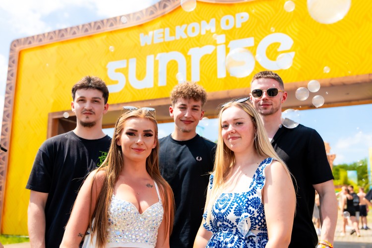 Sunrise Festival 2025 | Hét Ibiza van de Kempen 🍹