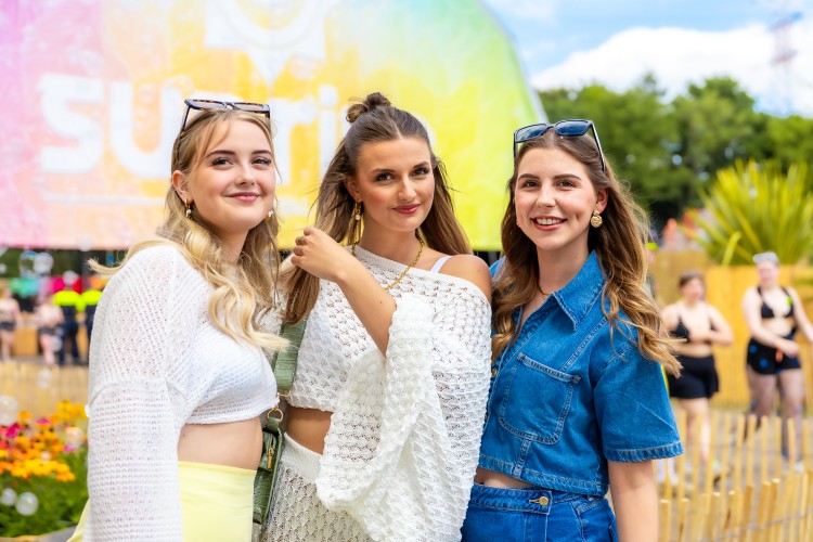 Sunrise Festival 2025 | Hét Ibiza van de Kempen 🍹