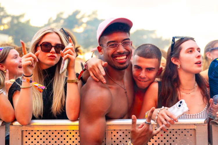 Sunrise Festival 2025 | Hét Ibiza van de Kempen 🍹