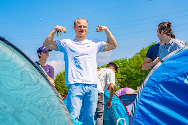 Sunrise Festival 2023 | De start van een onvergetelijk mooi weekend! ⛺️🧡