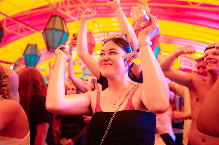 Sunrise Festival 2023 | Een overdosis aan zonnestraaltjes! 💛