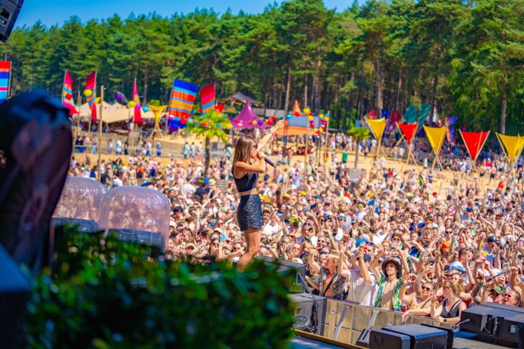 Sunrise Festival 2023 | De zomer = van ons! 🍹⛱