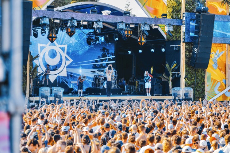 Sunrise Festival 2023 | De zomer = van ons! 🍹⛱